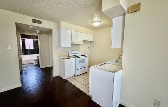 925 Loma