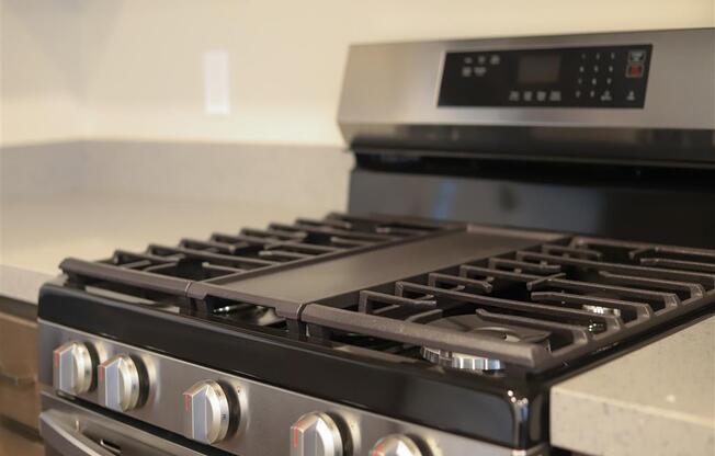 Kitchen Stove at Loma Villas Apartments, San Bernardino