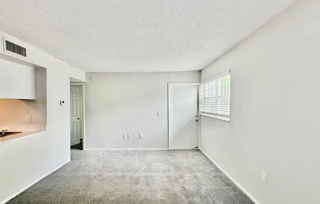 1 bed, 1 bath, 643 sqft, $1,295