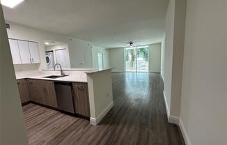 110 SW 12 Street #  unit 302 (F10471584)