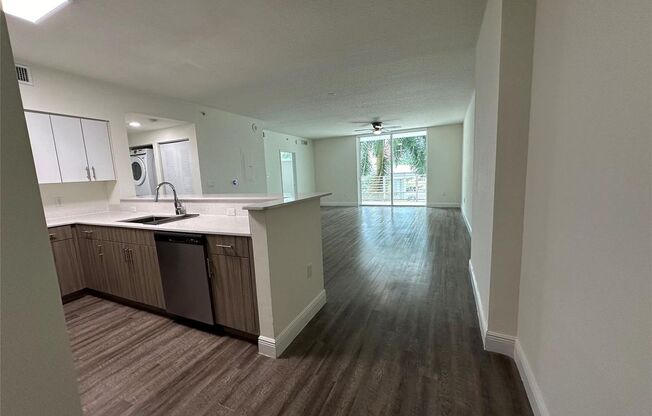 110 SW 12 Street #  unit 302 (F10471584)