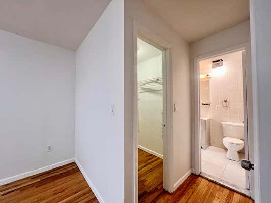 123 8 25 AVE