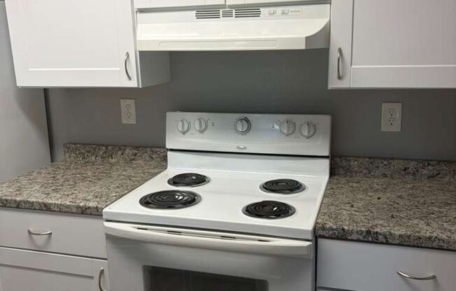 2 beds, 1 bath, 850 sqft, $1,575, Unit 1107 L6
