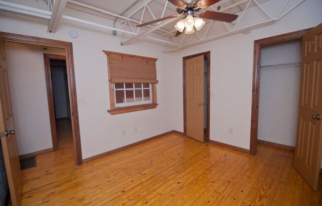 3 beds, 2 baths, 1,300 sqft, $1,625, Unit AW 101