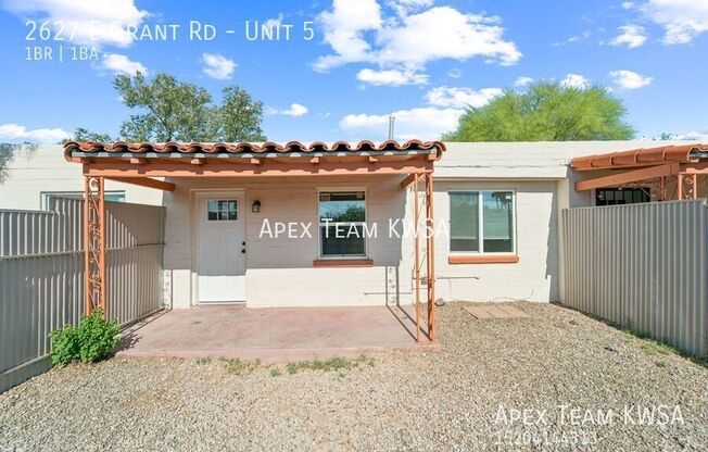 2627 E GRANT RD