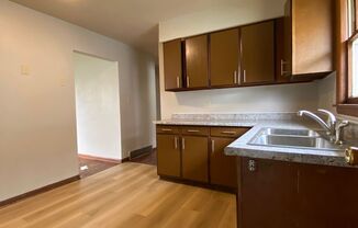 3 beds, 1 bath, $1,195