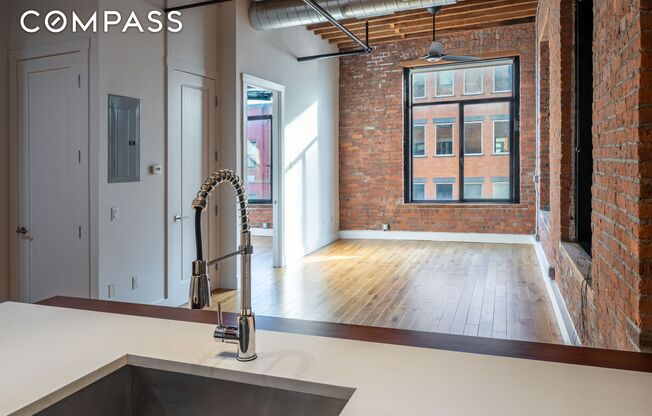 139 N 10 ST