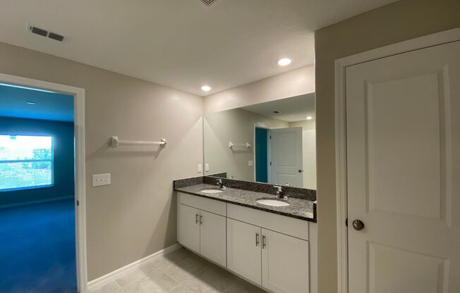 4 beds, 2 baths, $1,895