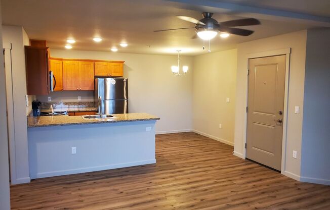 3 beds, 2 baths, 1,210 sqft, $2,550, Unit D-131