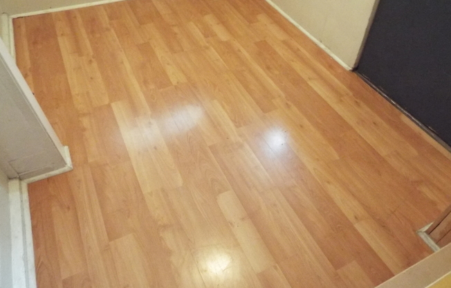 1 bed, 1 bath, $1,000, Unit 3