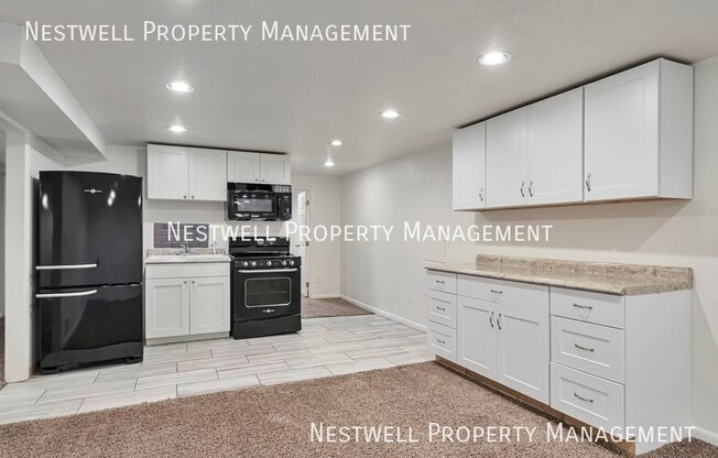 1335 E Maplewood Dr.