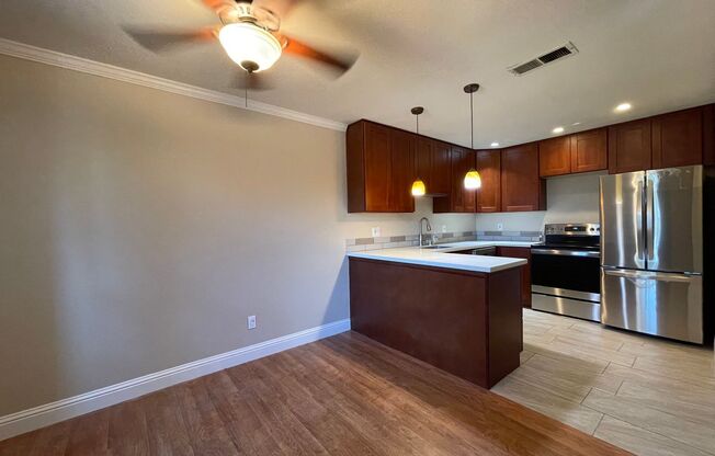 Wonderful 3 Bedroom with 2 Bath Walking distance to E-Bart.