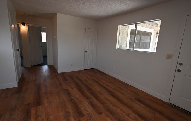 2 beds, 1 bath, $1,200