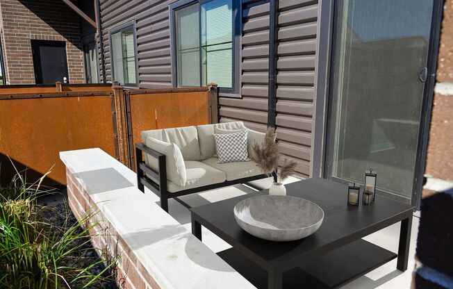 2 beds, 2 baths, 1,060 sqft, $1,795, Unit 2210 Remington 137