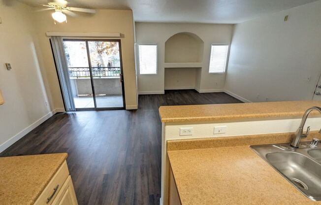 2 beds, 2 baths, $1,375, Unit # 1044