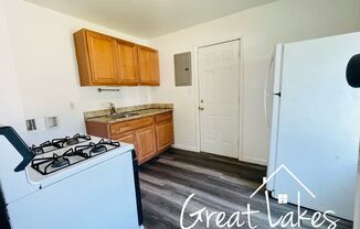 2 beds, 1 bath, $1,150