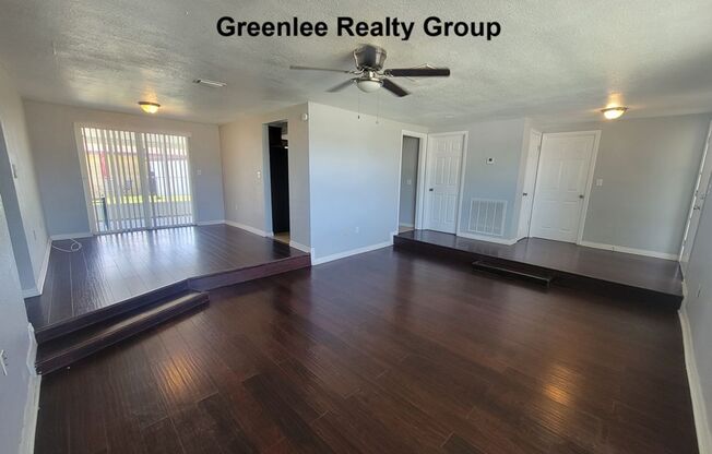 Beautiful 3 Bedroom/2 Bathroom Home- Pet Friendly!