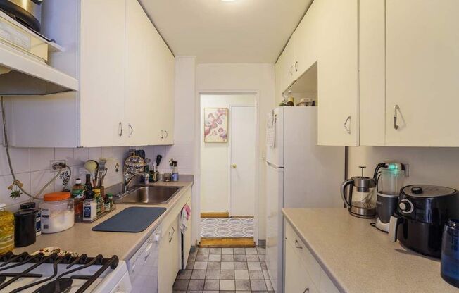 1 bed, 1 bath, 825 sqft, $4,245, Unit E5E