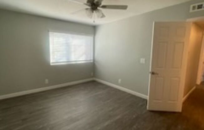 2 beds, 2 baths, 850 sqft, $2,820, Unit 835-06