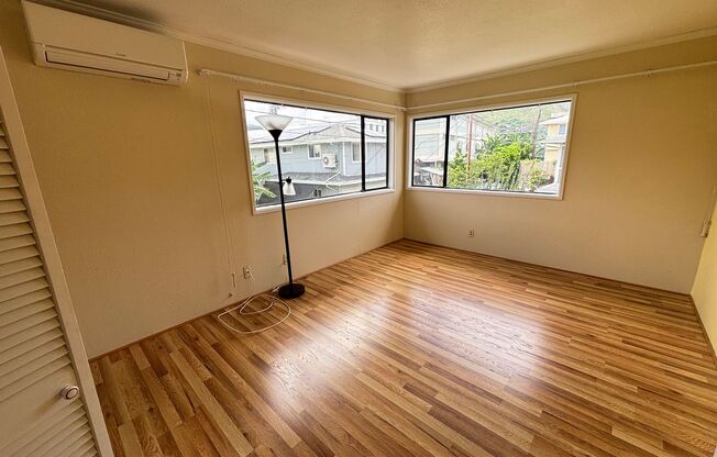 2 beds, 1.5 baths, $3,300, Unit # #C 12 NUUANU STREAMSIDE