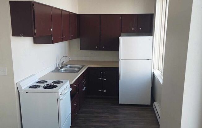 1 bed, 1 bath, 412 sqft, $900, Unit 304