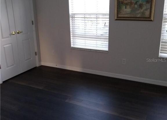 4 beds, 2 baths, 1,424 sqft, $2,000