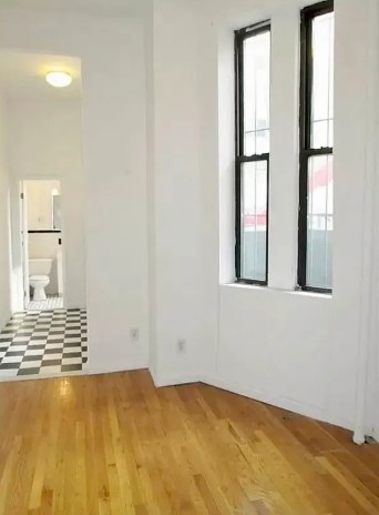 247 E 62 ST
