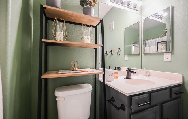 2 beds, 2 baths, $1,700