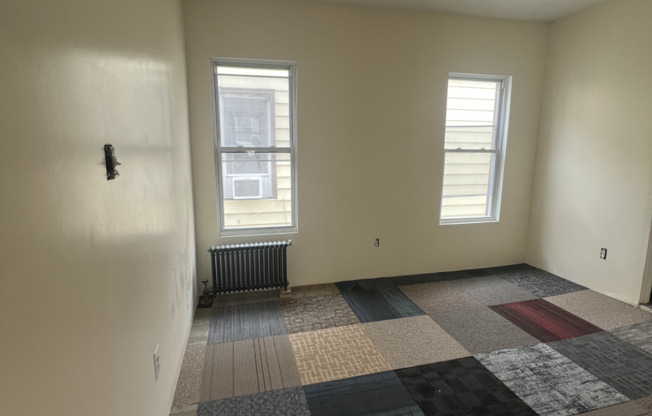 4 beds, 1 bath, $4,070