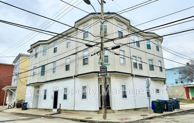 125 KNIGHT ST