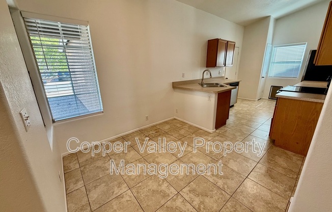 8936 W JOHN CABOT RD