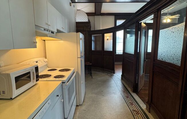 1 bed, 1 bath, 550 sqft, $1,200, Unit 202