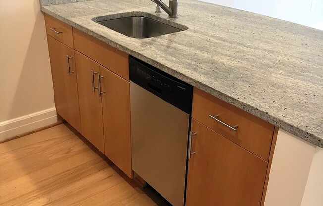 Studio, 1 bath, 440 sqft, $3,025, Unit 0931