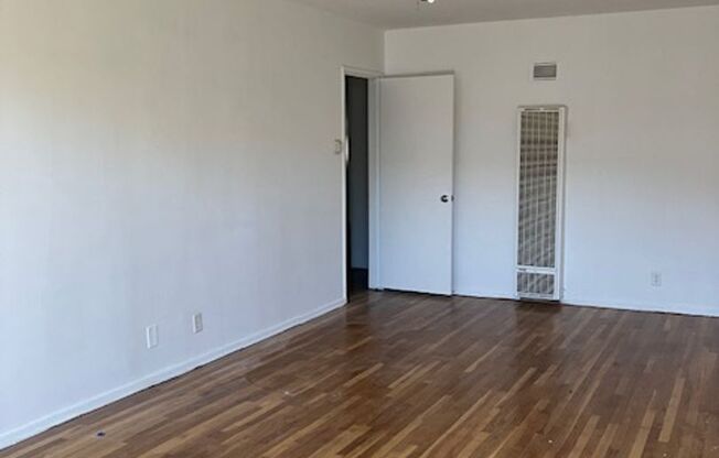 1 bed, 1 bath, $1,995