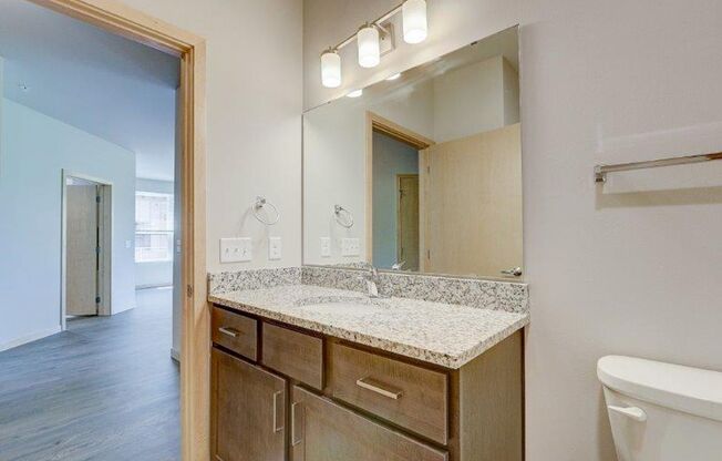 2 beds, 2 baths, 998 sqft, $2,520, Unit 220