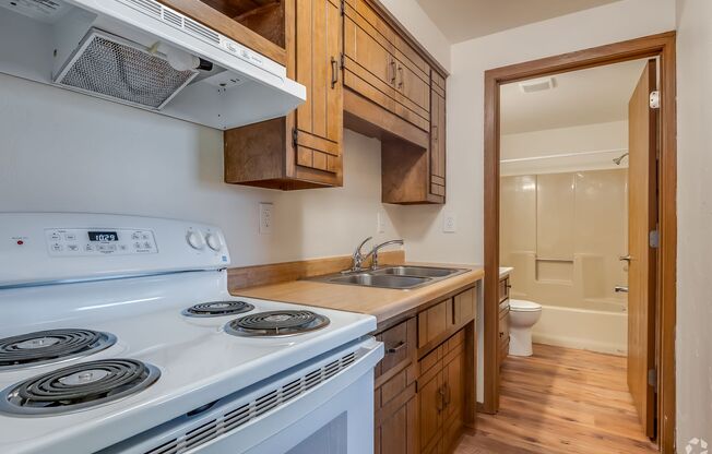 1 bed, 1 bath, 490 sqft, $849.99, Unit 1670-06