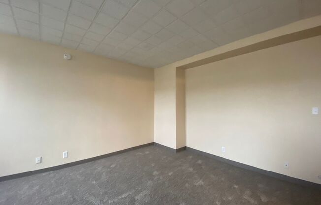 Studio, 1 bath, $865, Unit 392