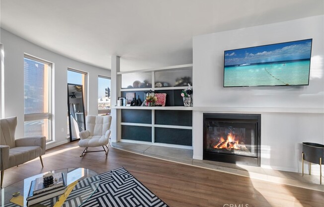 1 bed, 1 bath, 899 sqft, $3,000, Unit 210