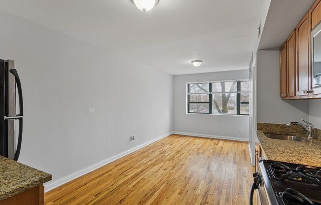 1 bed, 1 bath, 446 sqft, $1,700, Unit 210