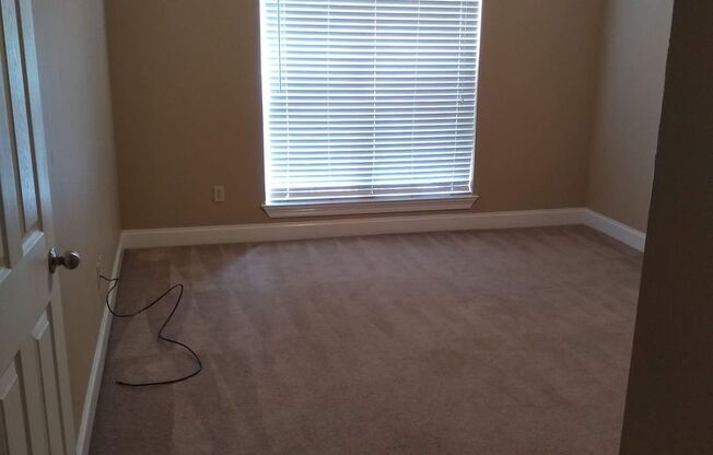 2 bed 2 bath with washer/dryer