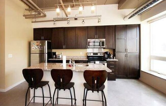 1 bed, 1 bath, $700, Unit 204-B