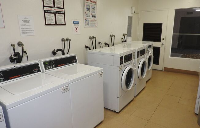 1 bed, 1 bath, $2,200, Unit #226