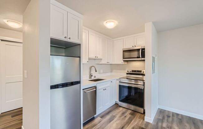 1 bed, 1 bath, 650 sqft, $1,795, Unit Unit 14