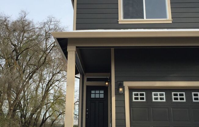 Gorgeous Kenton Home Filled w/ Modern Comfort, Energy Efficiency,Prime Location & Much More!