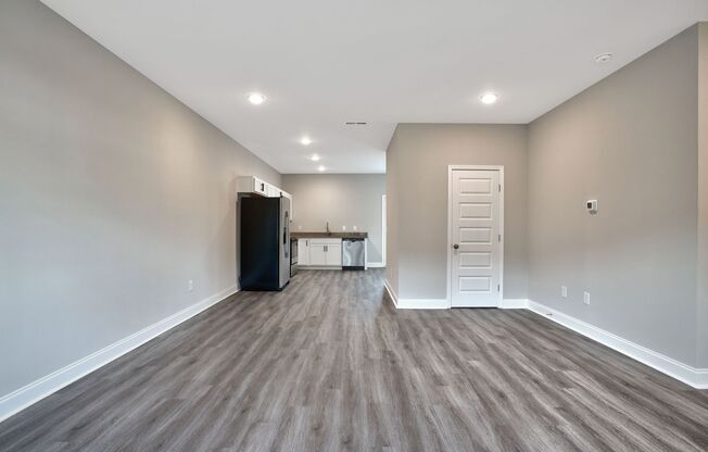 3 beds, 2.5 baths, 1,300 sqft, $1,500, Unit 41