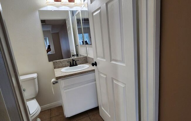 1 bed, 2 baths, 861 sqft, $2,100, Unit # 322