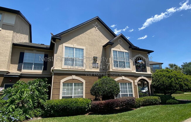 3 beds, 2 baths, 1,355 sqft, $2,000, Unit Apartment 1627