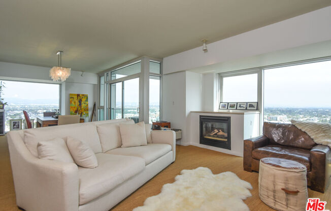 2 beds, 2.5 baths, 1,855 sqft, $7,600, Unit 1703