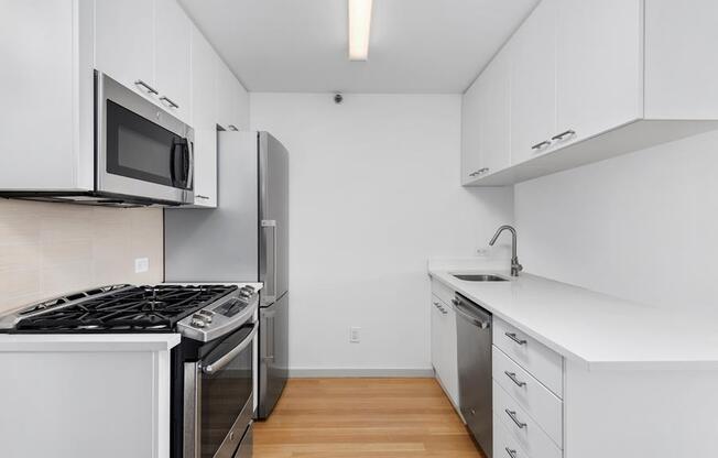 446 W 167 ST