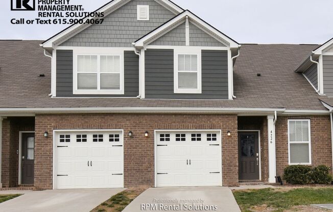 Beautiful 3BR+Loft+garage townhome available for lease now in M'boro! Triple Blackman schools